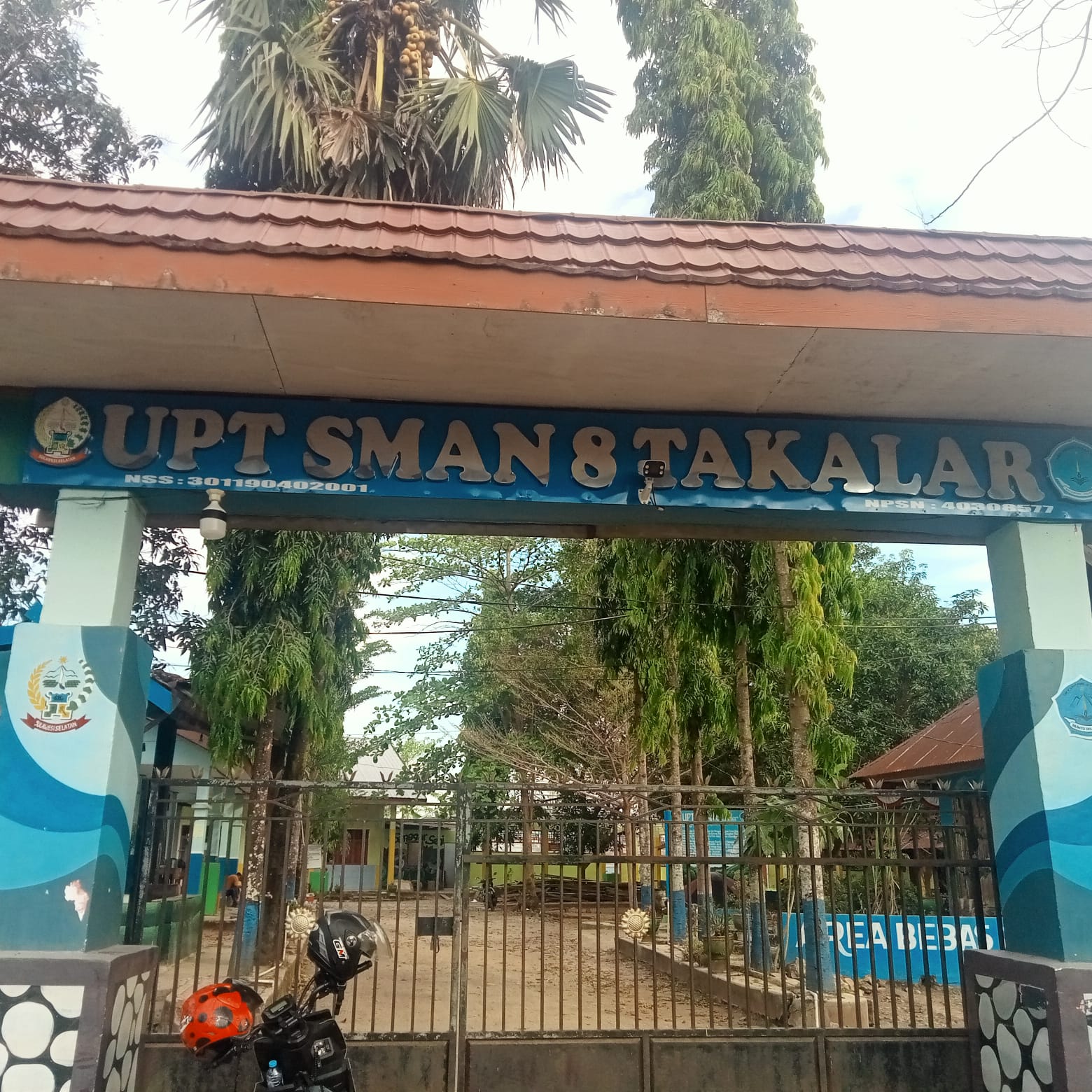 Monitorin Proyek Revitalisasi SMAN 8 Takalar Sulawesi-Selatan, Wartawan Diduga Dihalangi