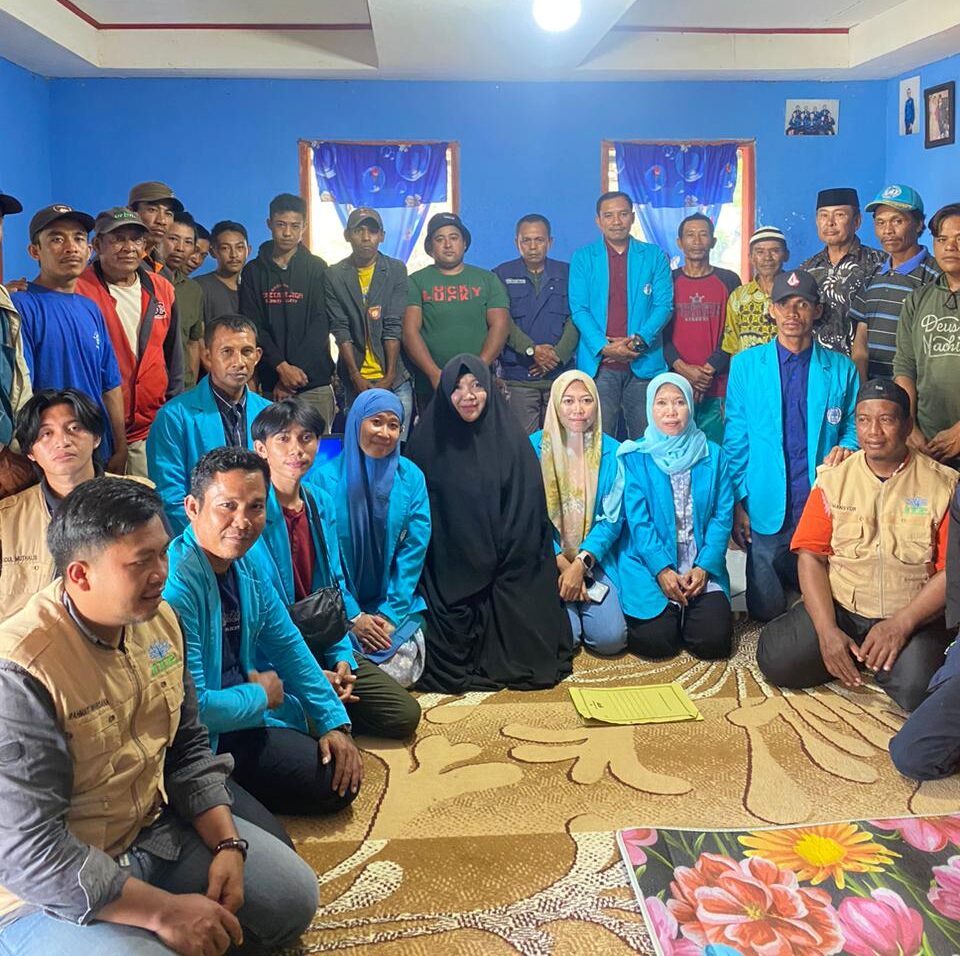 Mahasiswa KKN ITP Balassuka Bersama Kepala BPP Tombolopao Beri Penyuluhan Pengaplikasian Pestisida dengan Konsep PHT kepada Petani Dusun Benga