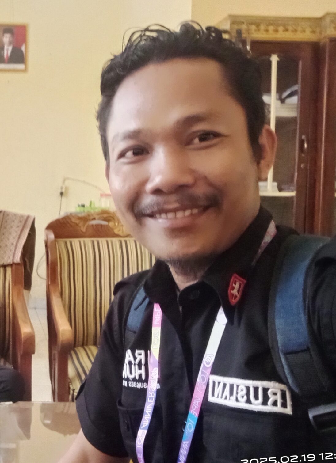 Ruslan Pemuda Desa Yang Inspiratif, Melawan Arus Menyuarakan Kebenaran.