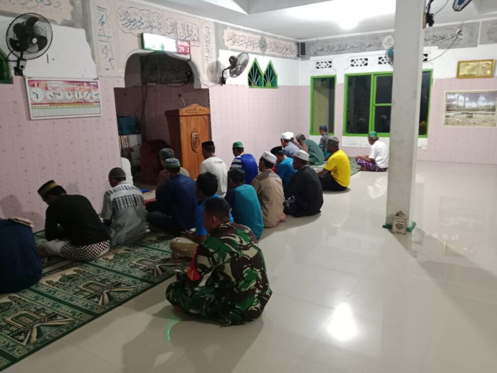Pererat Silaturahmi Dengan Tokoh Agama, Koramil 1426-06/Mapsu Sholat Subuh Berjamaah