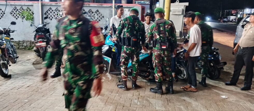 Wujudkan Suasana Kondusif, Personel Koramil 1426-05/Marbo Ajak Komponen Pendukung Patroli Bersama