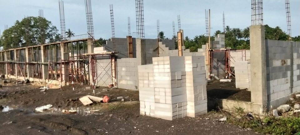 Proyek Pembangunan Kopdes MP di Takalar Buruh dan Tukang Keluhkan Pemotongan Upah