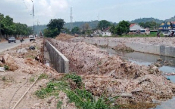Jimmy Siburian Tinjau Proyek Drainase, Tegaskan “Pipa Misteri” Tak Boleh Hambat Pekerjaan